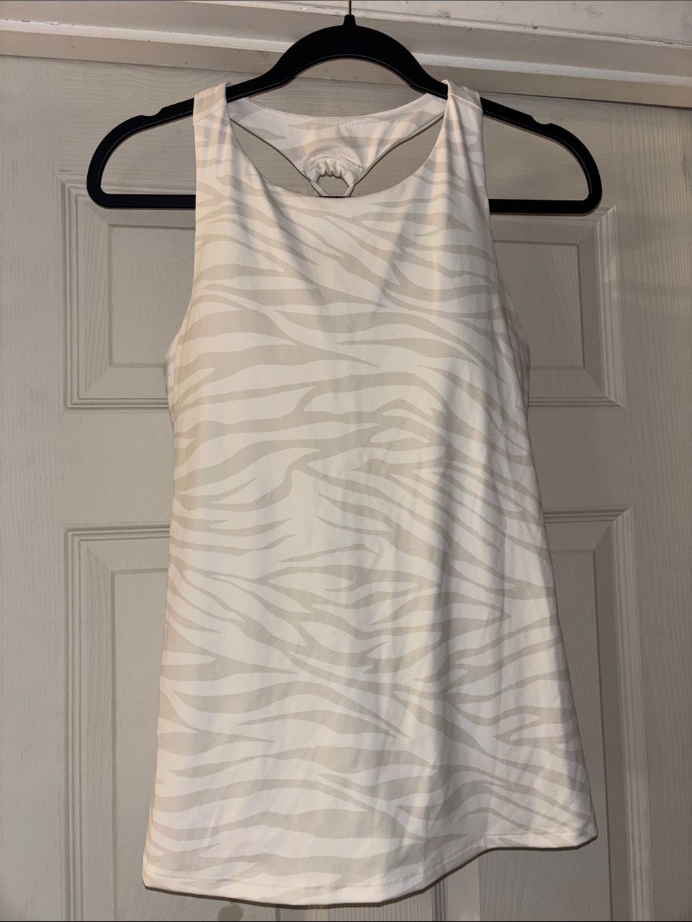 Old Navy Power Soft Cream Zebra-Print High-Neck Athletic Tank Size Large